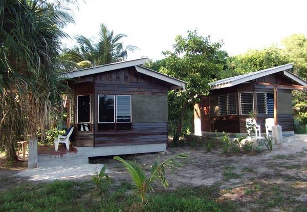 An other beach bungalows Koh Phayam
