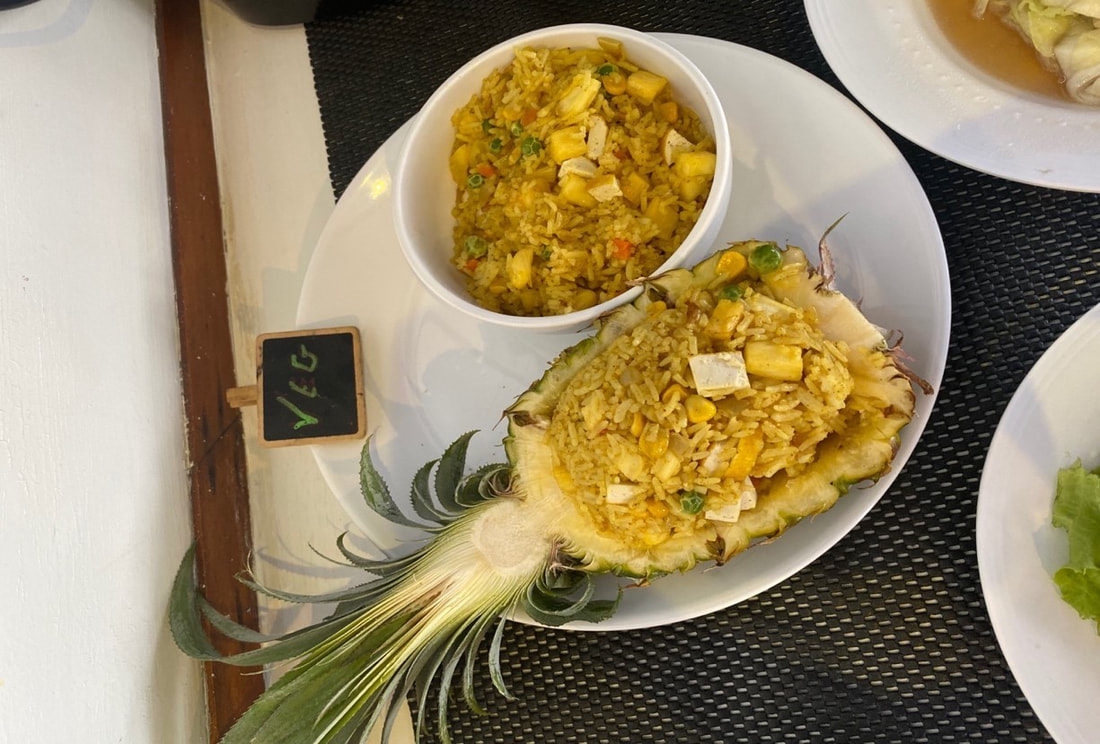 Vegetarian khao pad