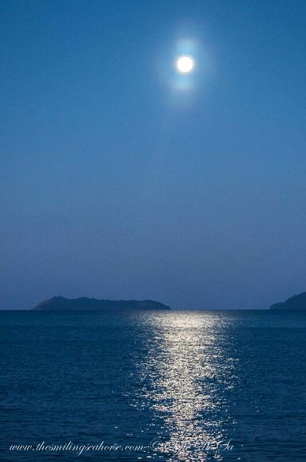 And the moonrise on Andaman sea...
