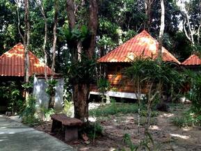 Baan Klong Kleng​ resort Koh Phayam