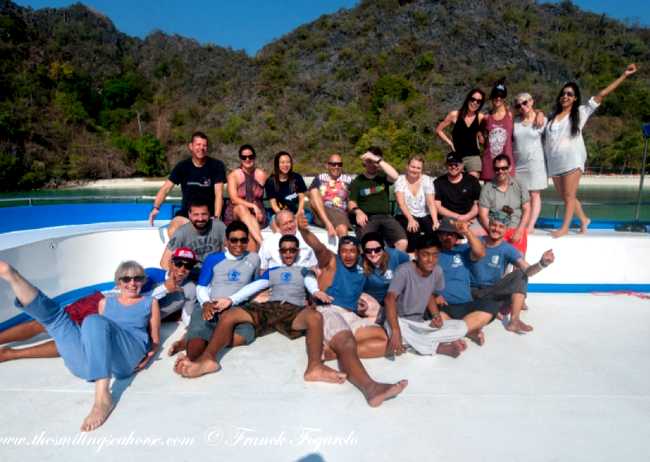 group photo at the end of our liveaboard holiday in Burma