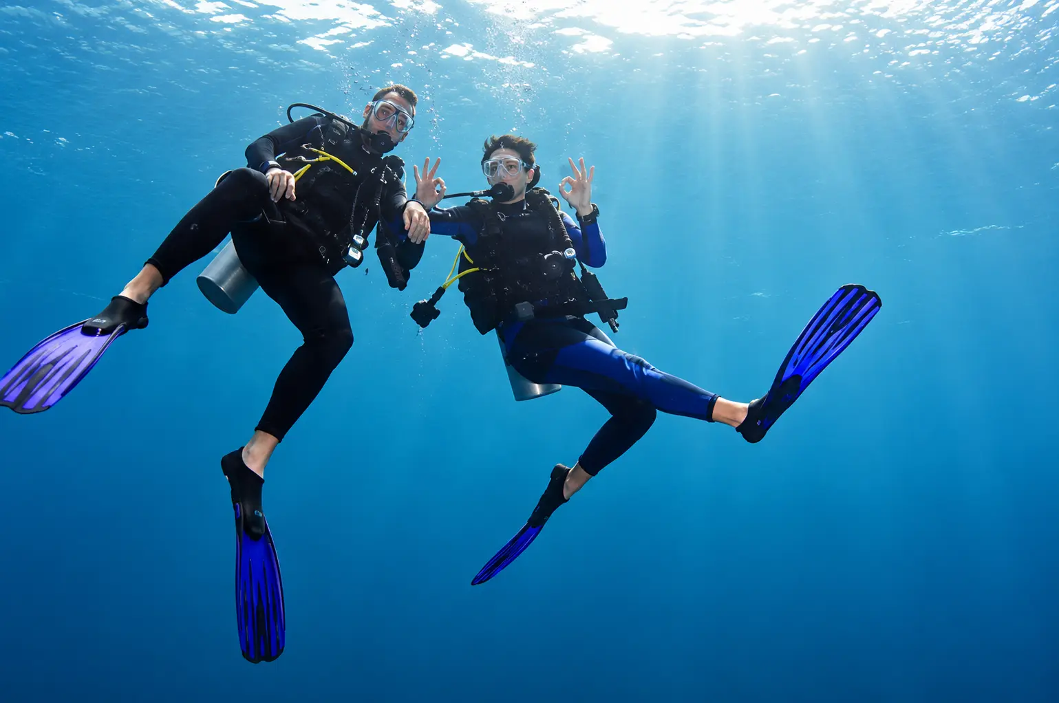 Diving in thailand blue water