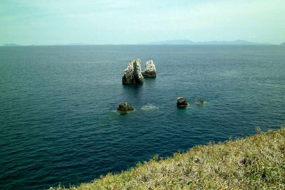 Dive the wonderful Burmese's waters...