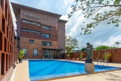 The Farmhouse Hotel ranong