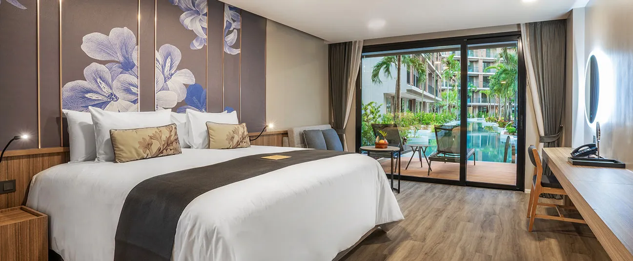 Flora rooms