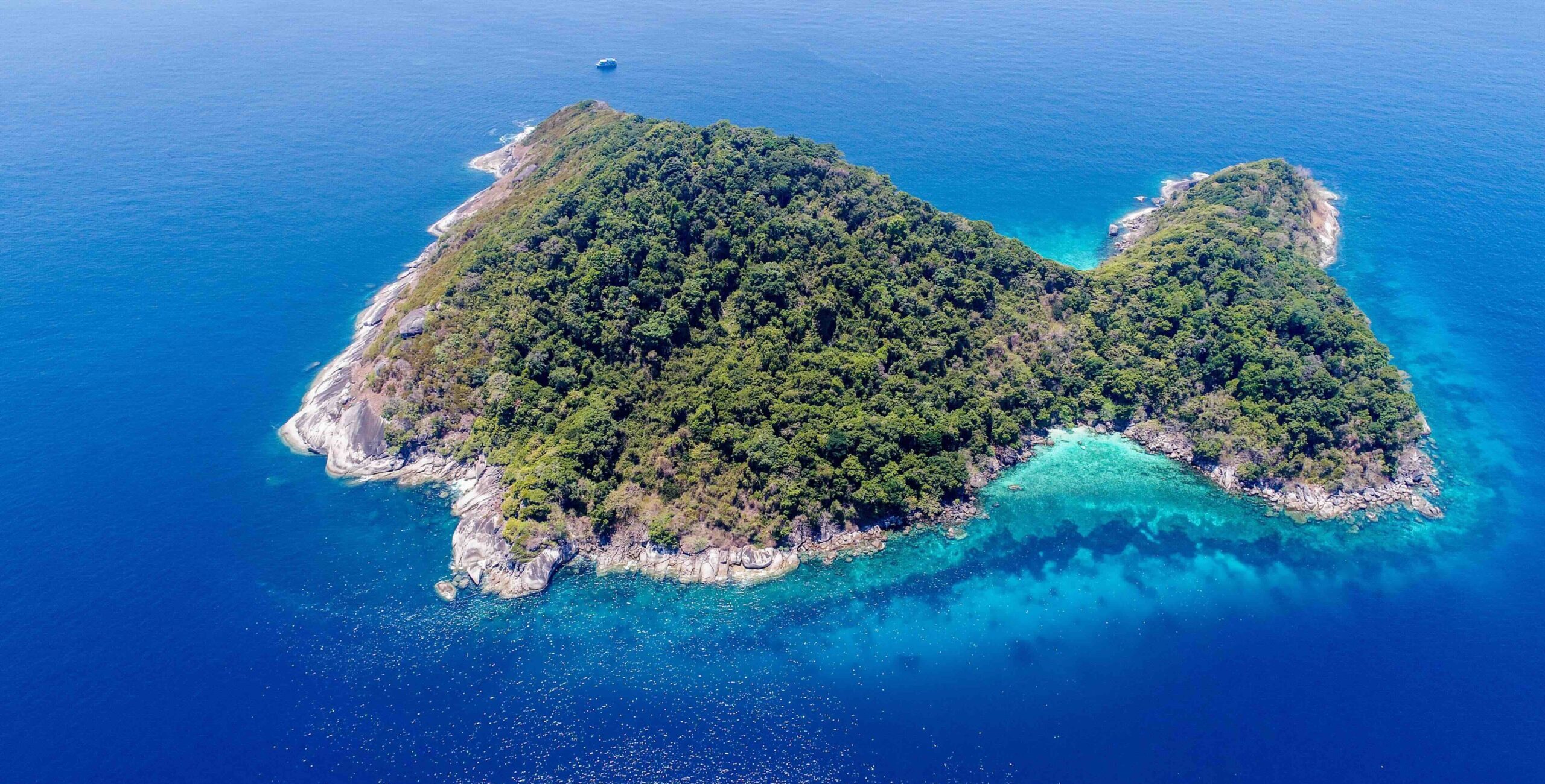 North et South Twin, archipel Mergui from the sky